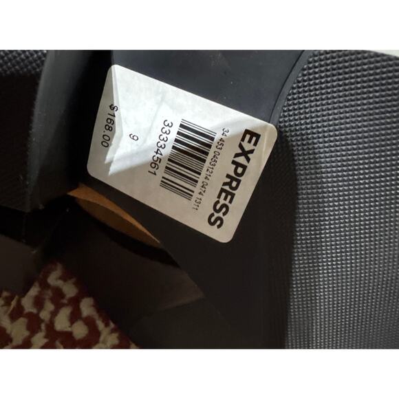 Brand New with Defect Express Women Size 9 Brown Tan Leather Ankle Boots Booties - Picture 5 of 9